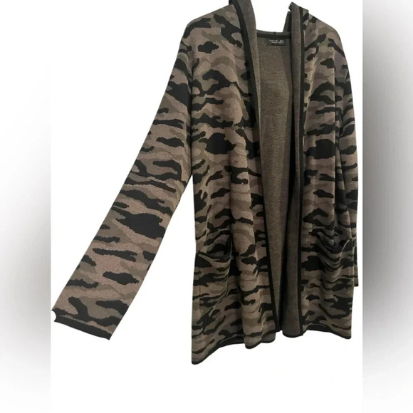 Women's Rachel Zoe Hooded Cardigan Sweater Green Black Camo Print Small Pockets - Picture 2 of 7